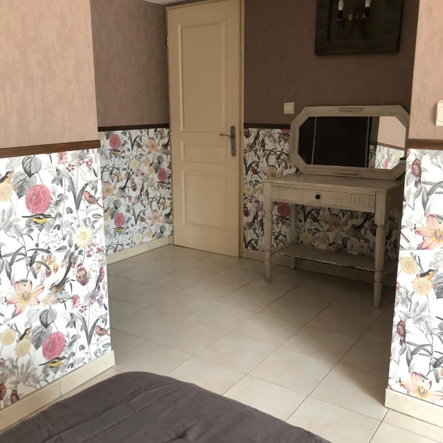 Au Bord De L Eau Bed & Breakfast Surba Exterior foto
