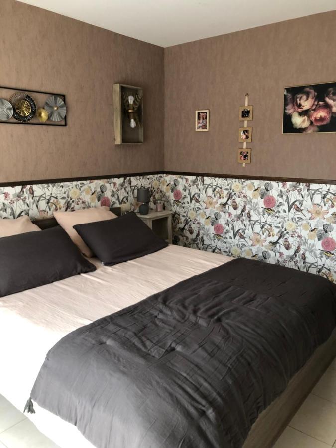 Au Bord De L Eau Bed & Breakfast Surba Exterior foto