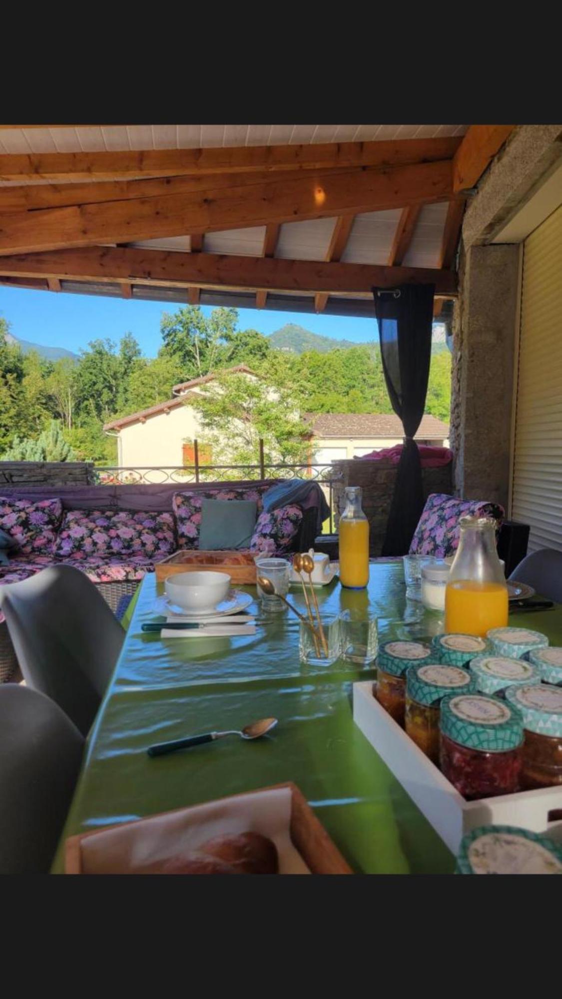 Au Bord De L Eau Bed & Breakfast Surba Exterior foto